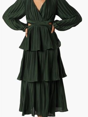 Petal & Pup Emerald Green Tiered Midi Dress